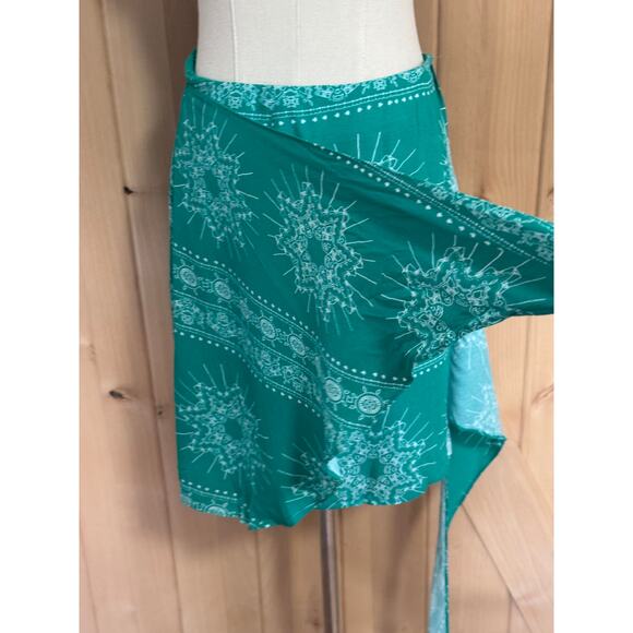 Vici | NWT Boho Kelly Green Short Wrap Skirt | Size Small - Picture 7 of 12